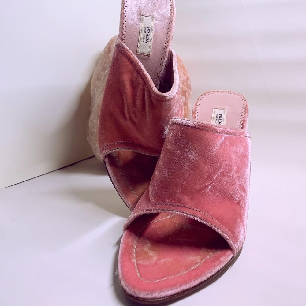 Vintage/Prada Pink Velvet Mule slides/Heels